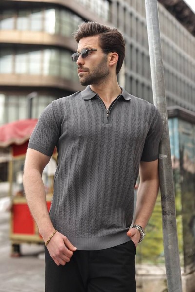 Мужская Трикотажная Футболка Madmext